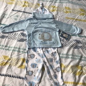 Newborn 3 Piece, Pants, long sleeve shirt and cap
